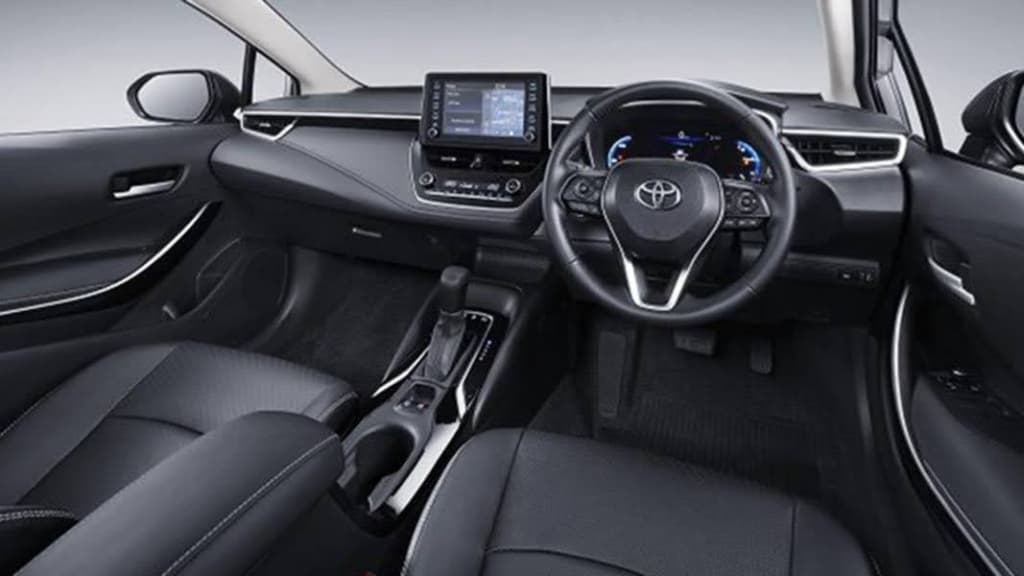 Interior Mobil Toyota