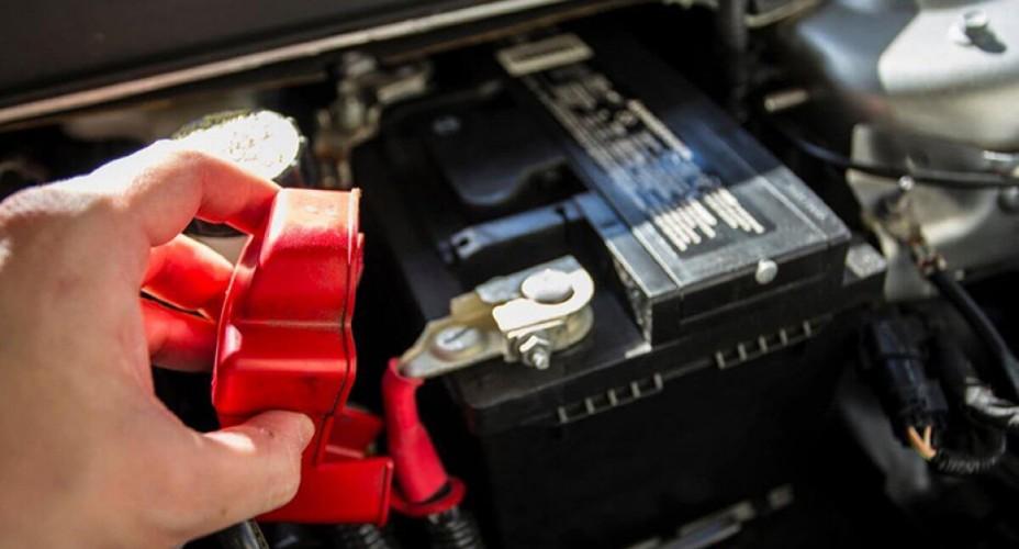 4 Beda Aki Soak Dan Kurang Setrum yang Penting | Auto2000