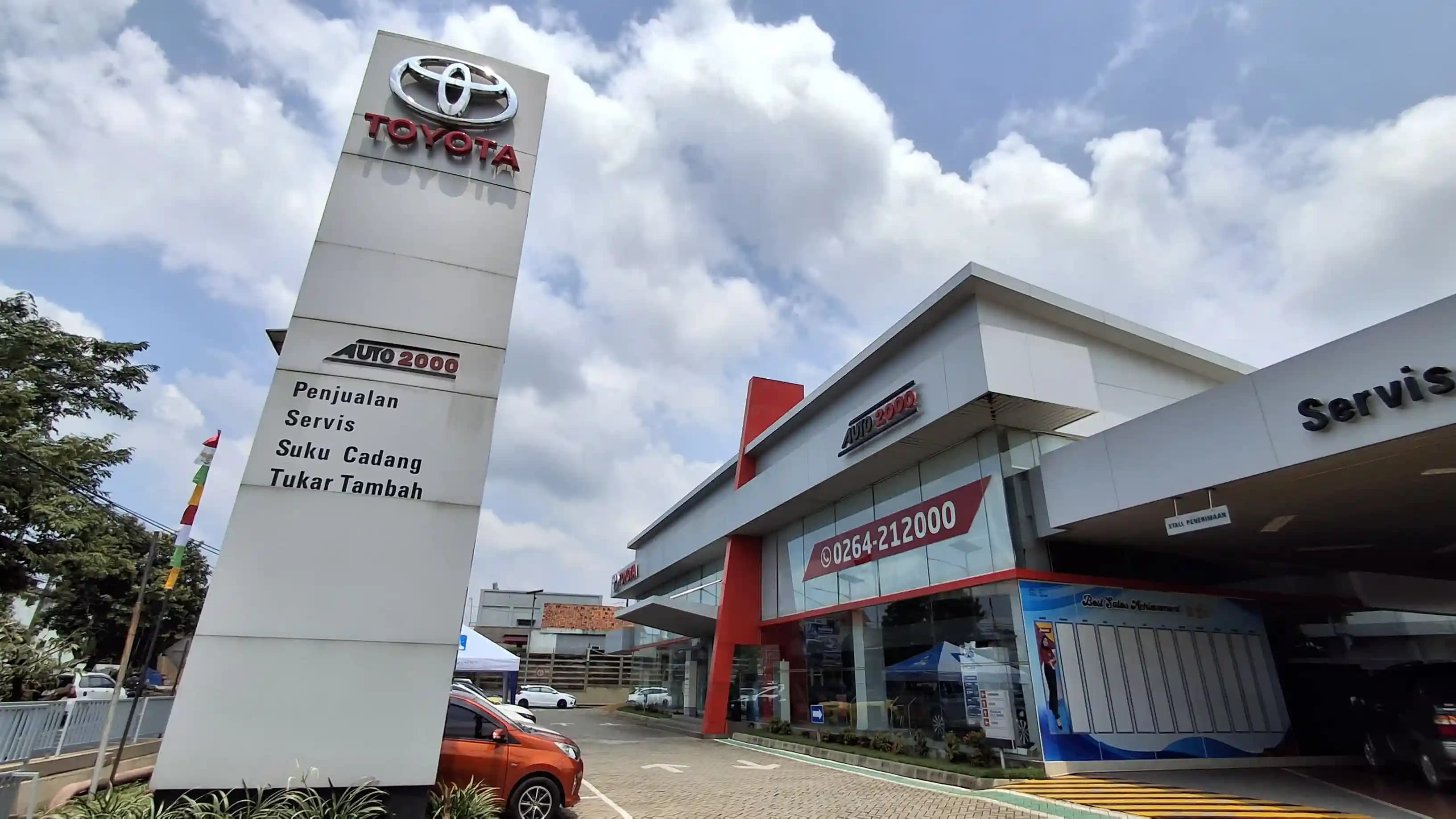 auto2000purwakarta