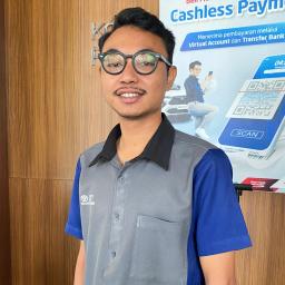 MOCHAMAD IQBAL ABDURROZAAQ