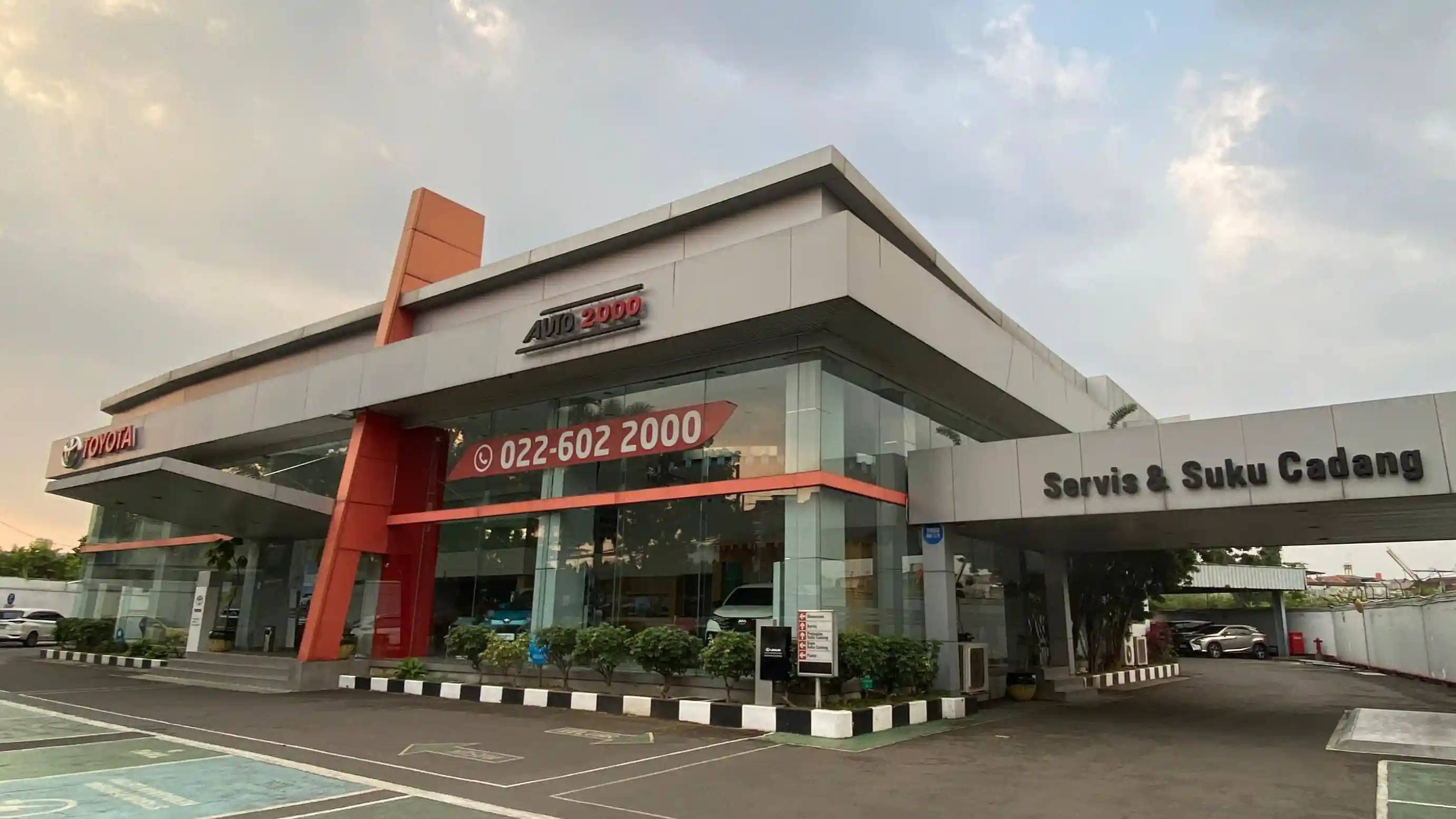 auto2000bandungsoekarnohatta