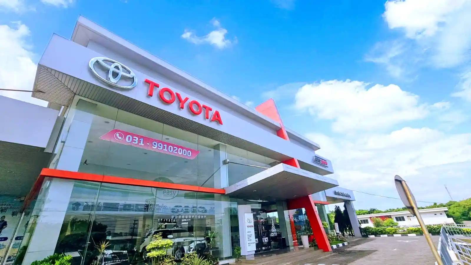 auto2000manyargresik