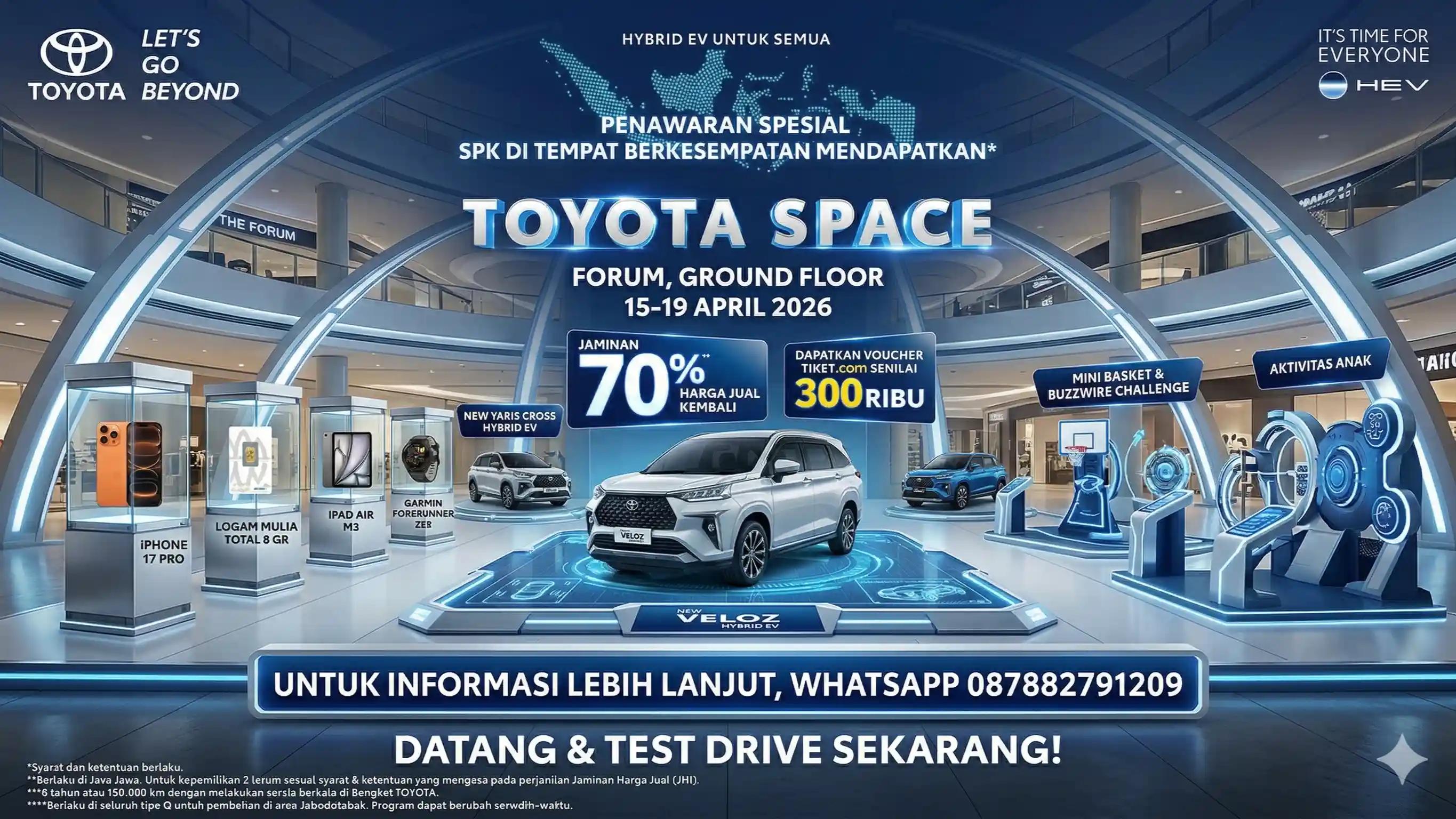 Poster Event Toyota Space di The Forum Mall Kelapa Gading 3 menampilkan New Veloz Hybrid EV dan daftar hadiah undian seperti iPhone 17 Pro dan Logam Mulia.
